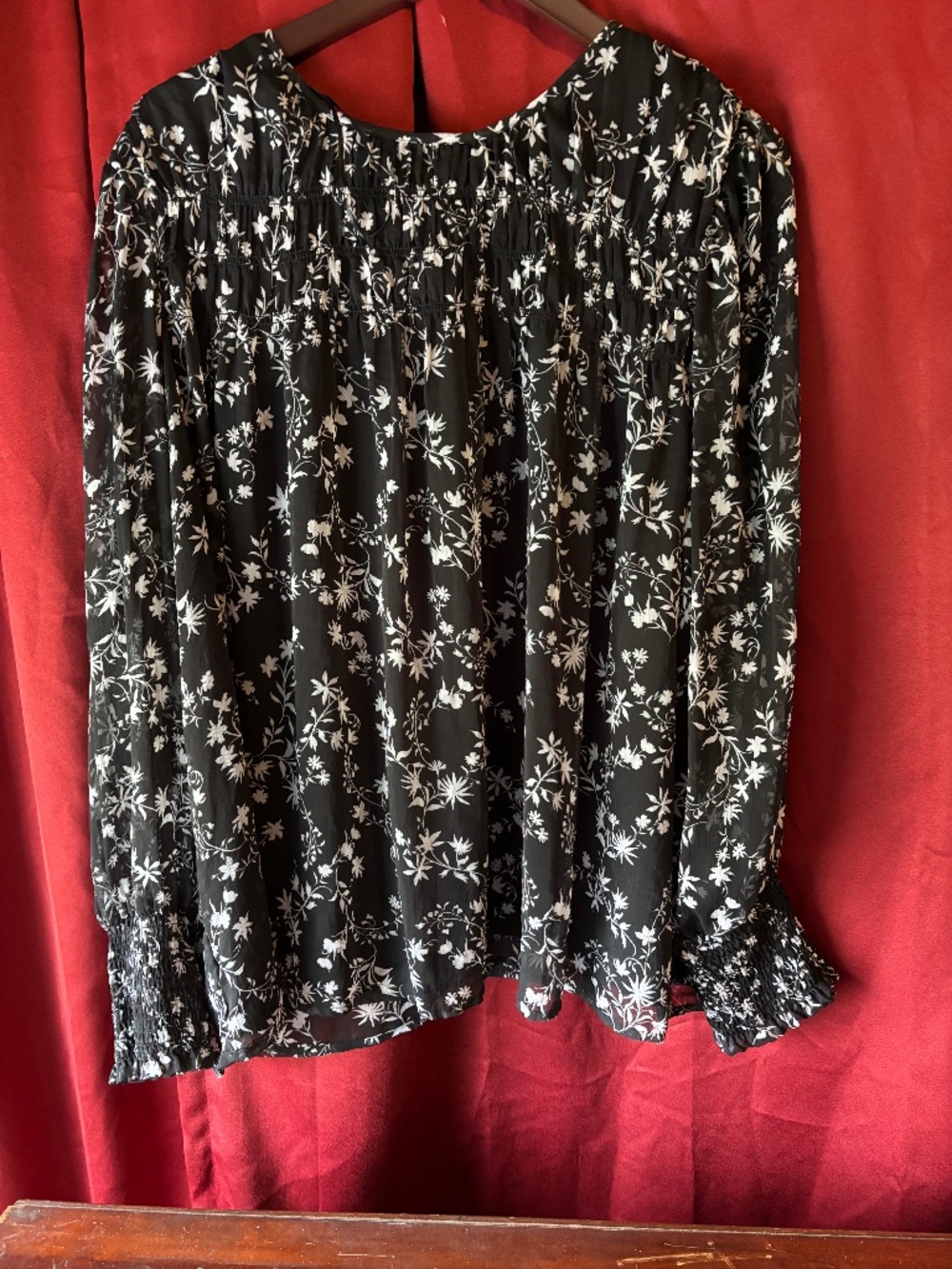 TERRA & SKY WOMEN’S LS BLOUSE